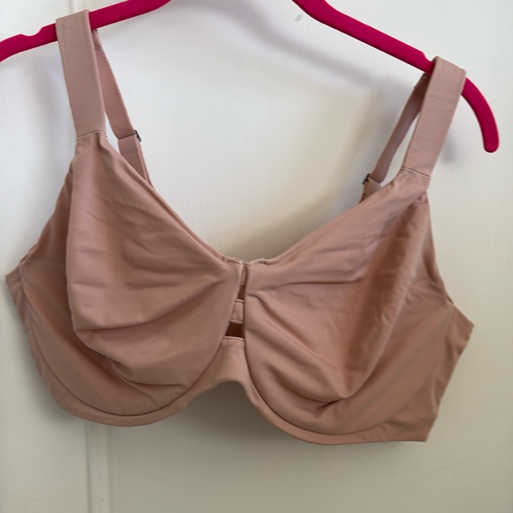 Spanx Low-profile Minimizer Bra in Vintage Rose